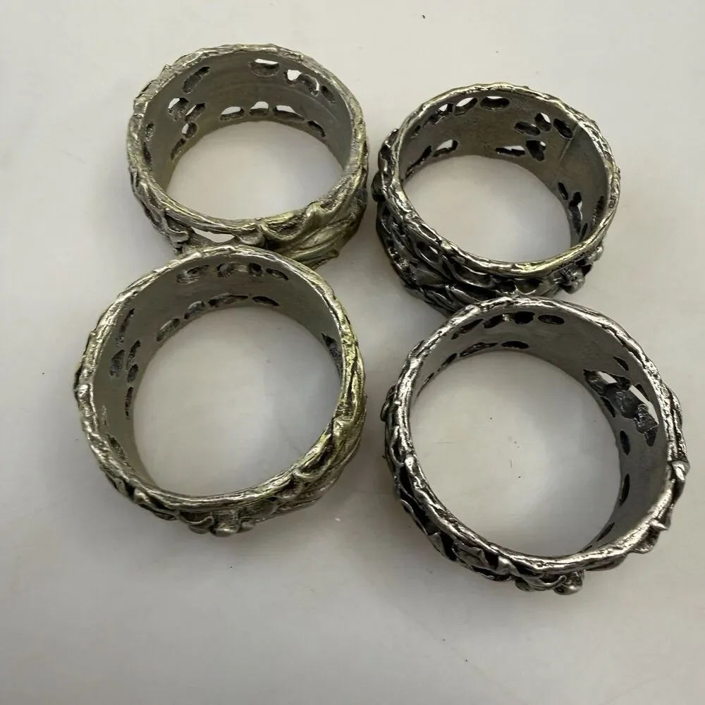 Longaberger 2001 American Holly Pewter Napkin Rings Set 4 Christmas NEW